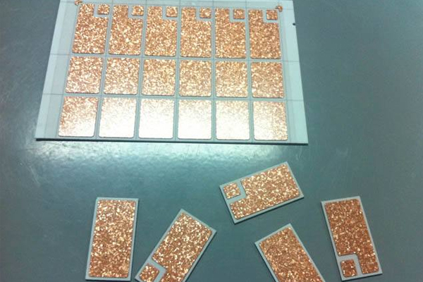 陶瓷電路基板劃線打孔設備—陶瓷激光切割機 陶瓷電路基板劃線打孔設備—陶瓷激光切割機