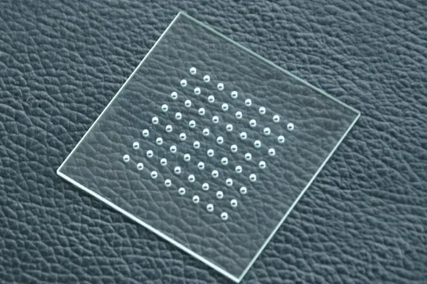 （光伏）玻璃激光切割打孔設備—玻璃激光切割機